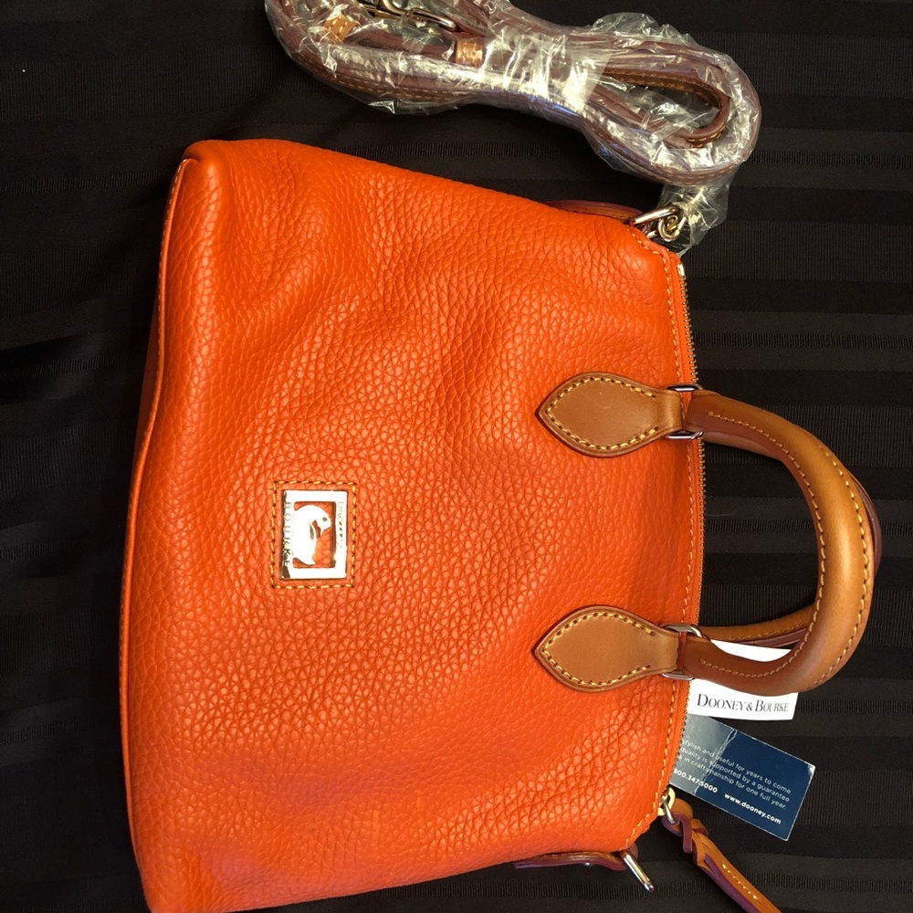 NWT Dooney & Bourke crossbody satchel.